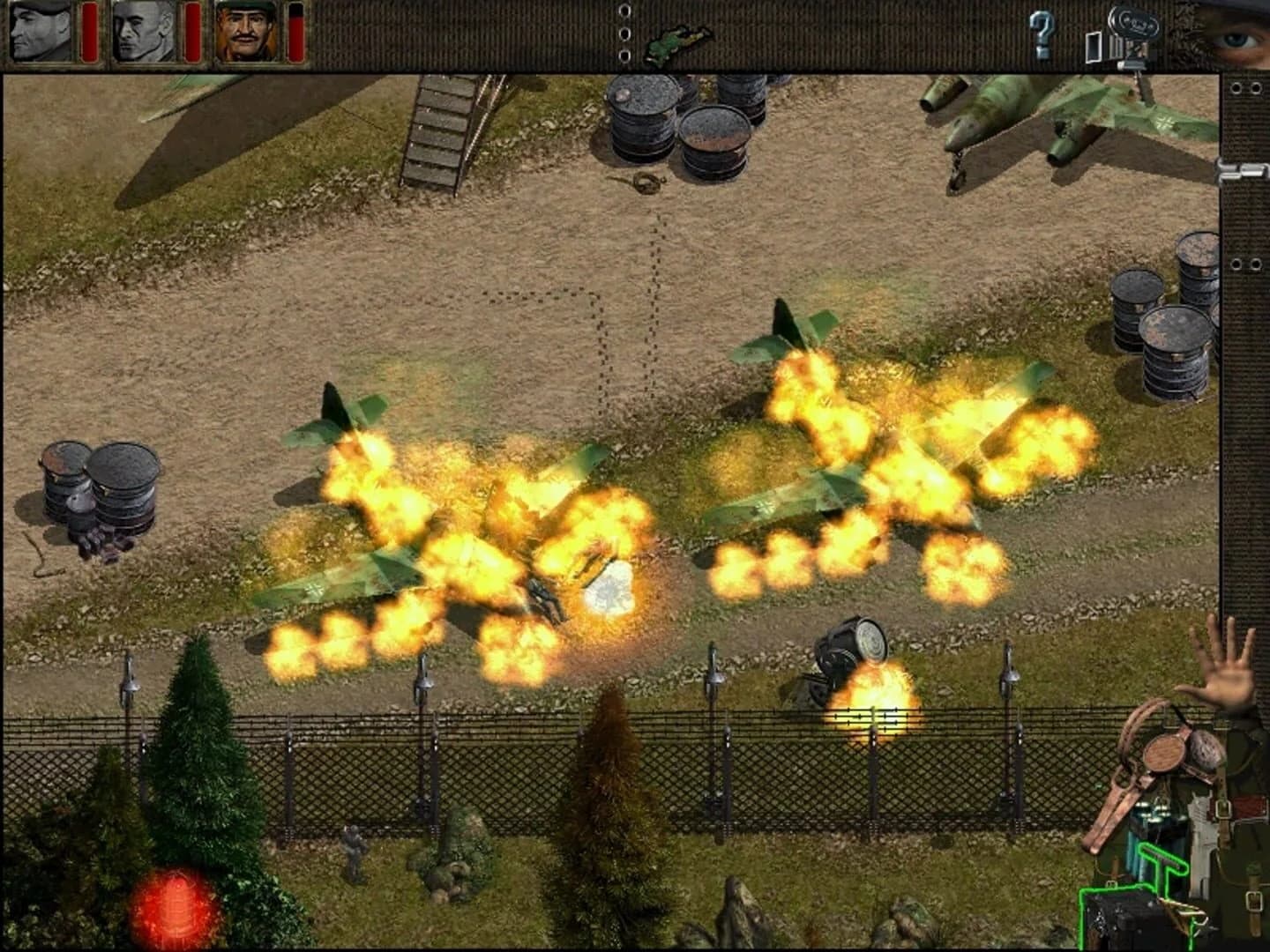 Commandos: Beyond the Call of Duty screenshot 1