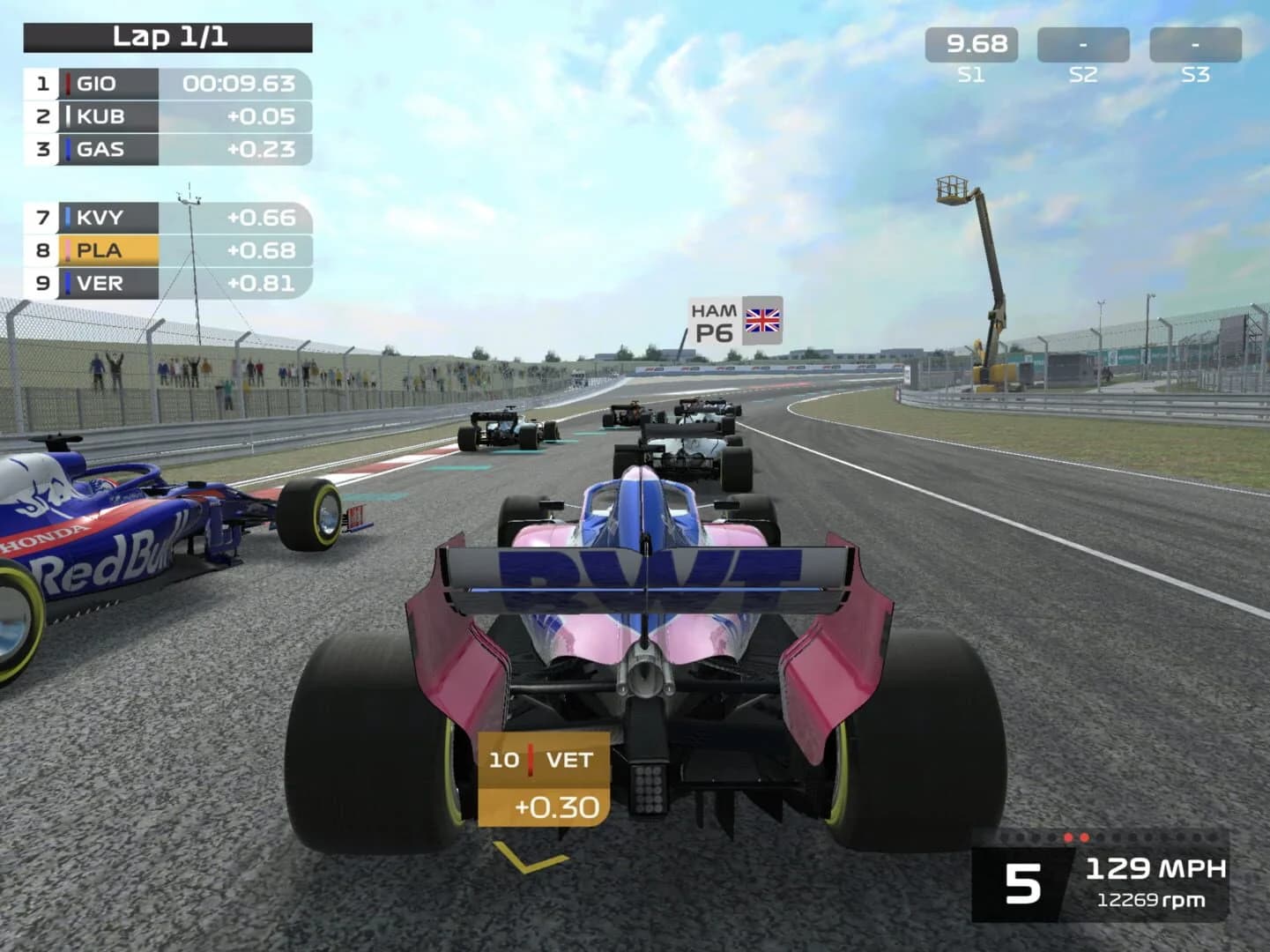 F1 Mobile Racing screenshot 2
