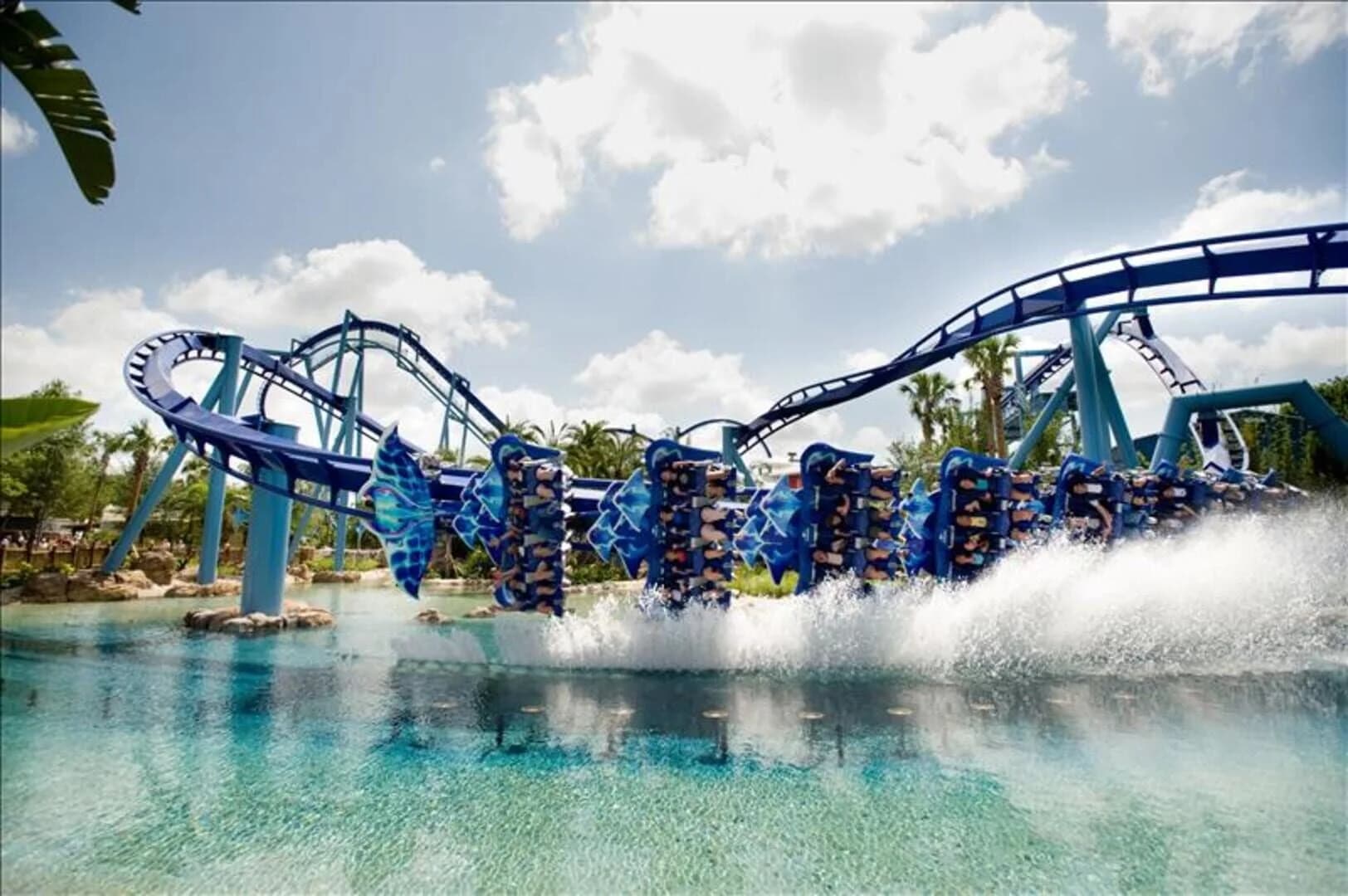 RollerCoaster Tycoon 3D screenshot 1