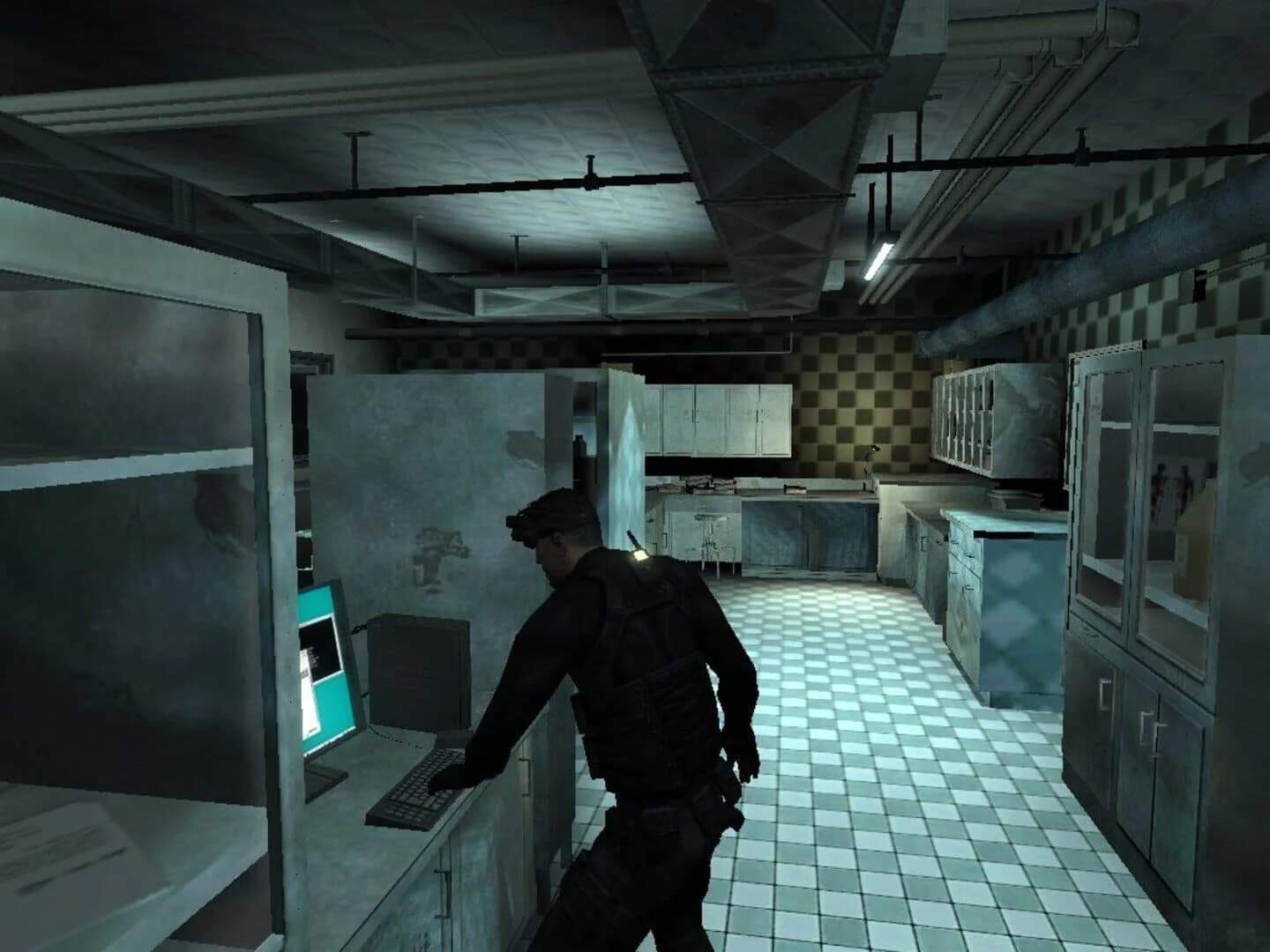 Tom Clancy's Splinter Cell screenshot 4